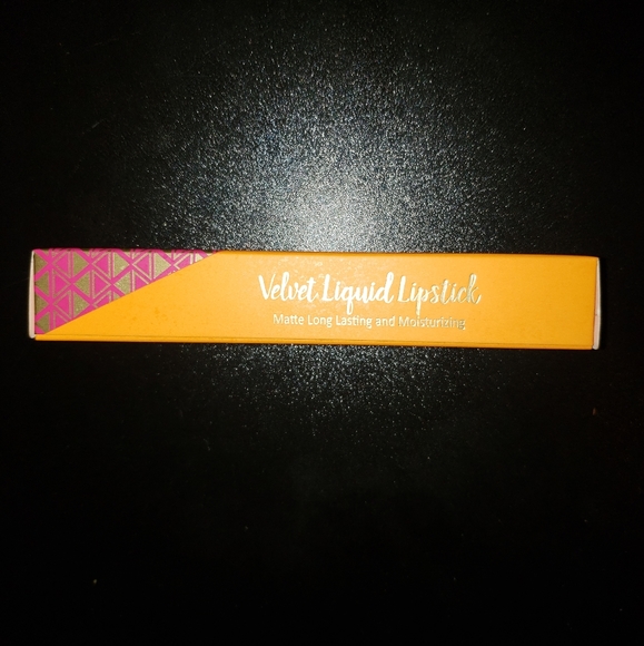 Velvet Liquid Lipstick - Picture 2 of 3
